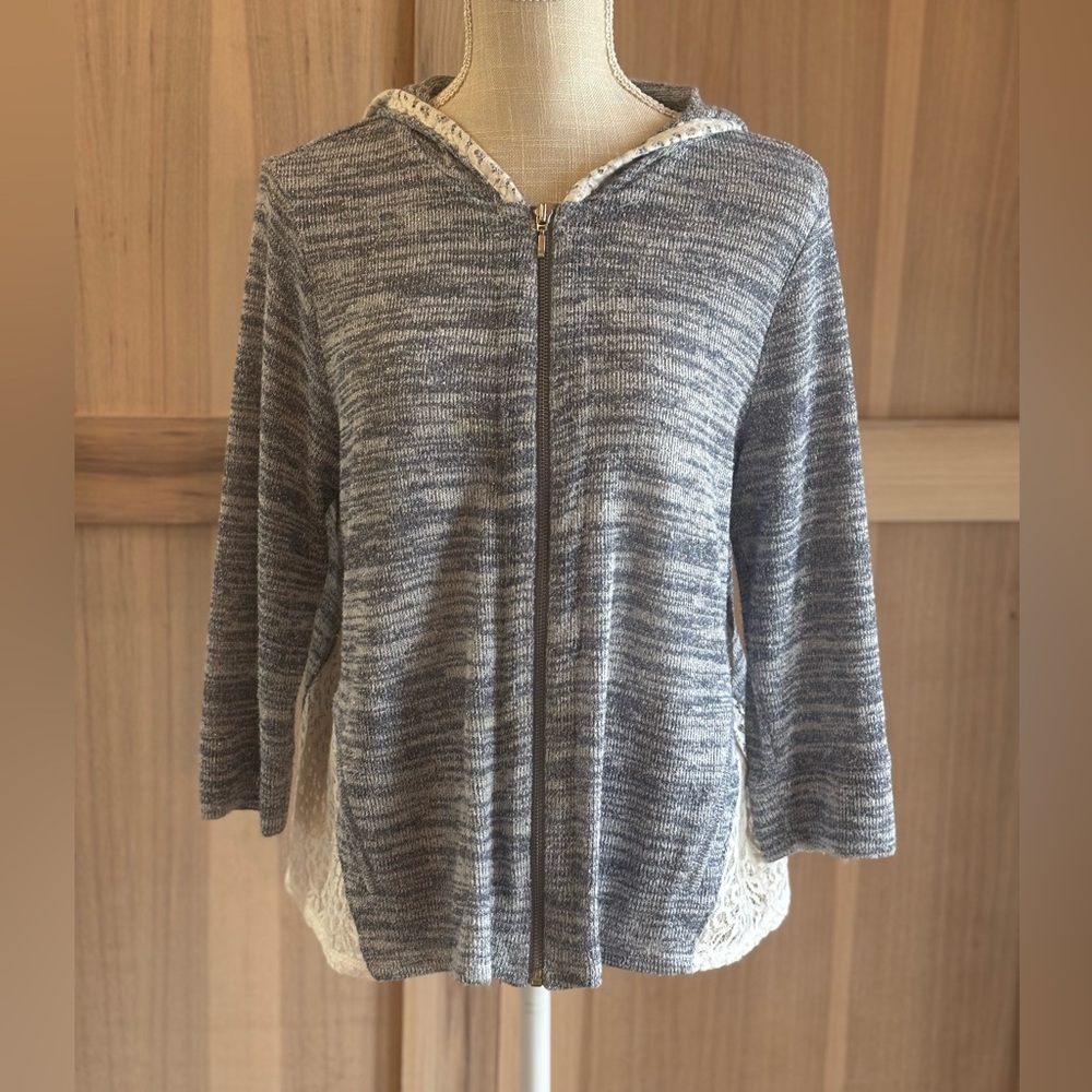 Chico’s Zenergy Lightweight Knit Lace Hoodie Jacket. Women’s Sz-8/10 (1) Gray